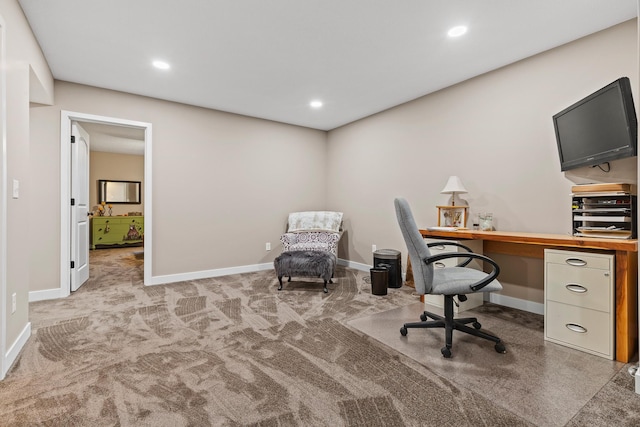 N5887 1110th St, Oak Grove Twp, WI 54021 - carpeted office featuring baseboards and recessed lighting
