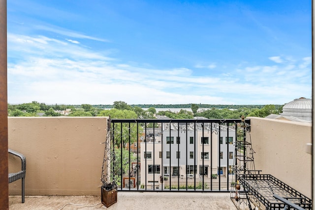2800 44th St Unit 608, Minneapolis, MN 55410 - view of balcony