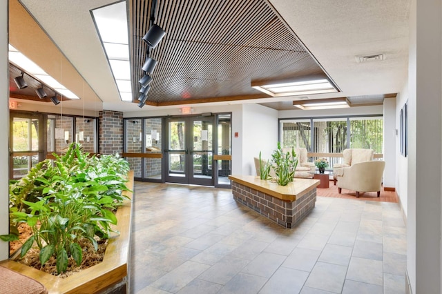 2265 Youngman Ave Unit 207E, Saint Paul, MN 55116 - view of building lobby