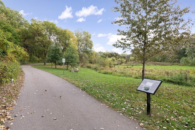 2265 Youngman Ave Unit 207E, Saint Paul, MN 55116 - view of property's community featuring a lawn and driveway