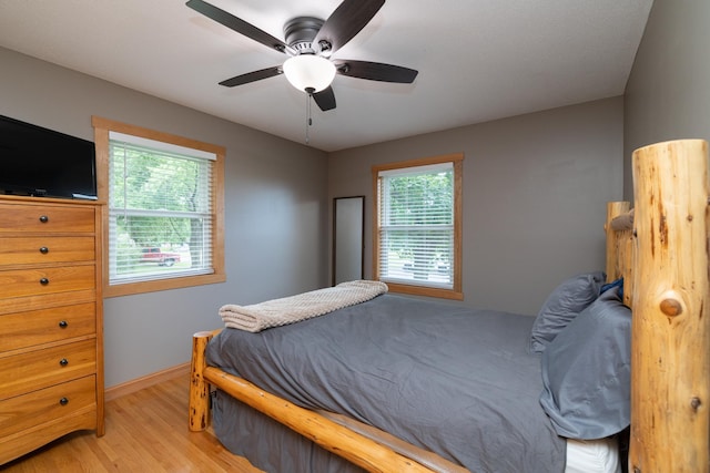 728 Linn St N, Prescott, WI 54021 - bedroom with light wood-type flooring and a ceiling fan