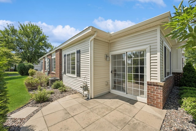 13936 54th Ave N Unit 2, Plymouth, MN 55446 - view of patio / terrace
