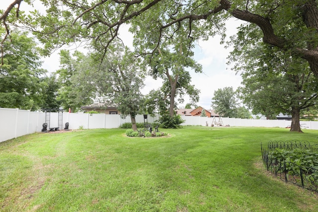915 Darling Dr NW, Alexandria, MN 56308 - view of fenced backyard