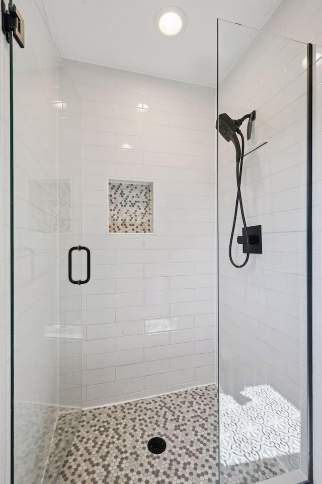 6205 Saint Albans Cir, Edina, MN 55439 - bathroom with a shower stall