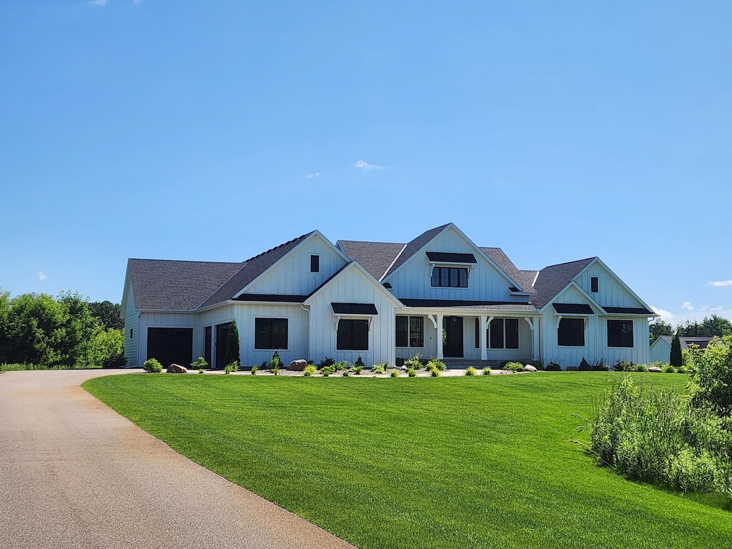9034 Whisper Creek Trl, Greenfield, MN 55373 - photo 1