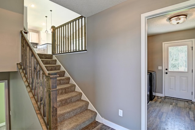 38391 Hunters Ridge Trl, North Branch, MN 55056 - photo 5