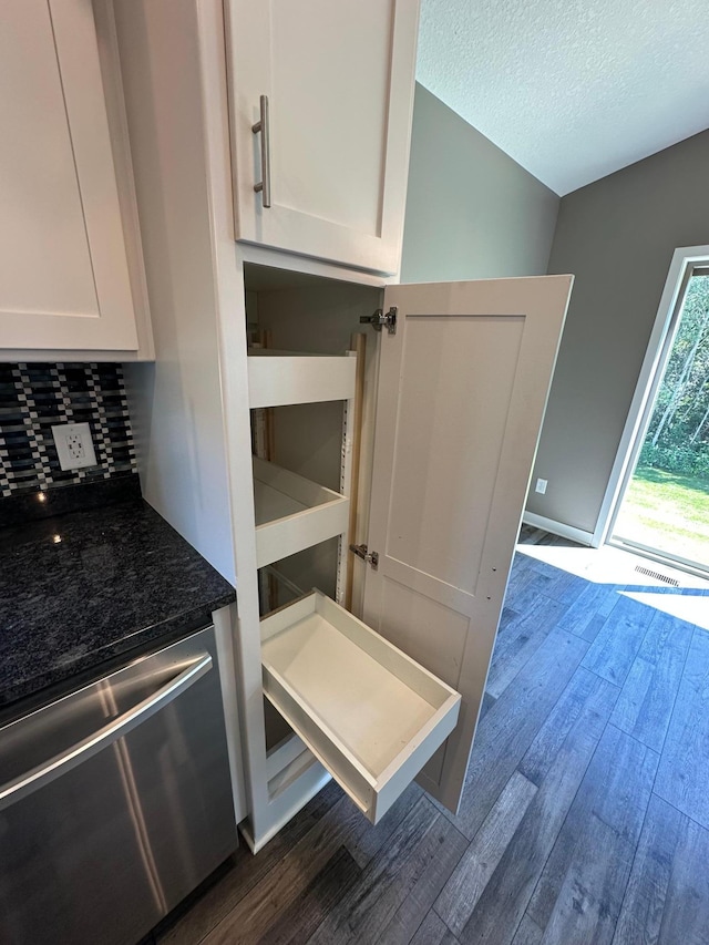 38391 Hunters Ridge Trl, North Branch, MN 55056 - photo 11