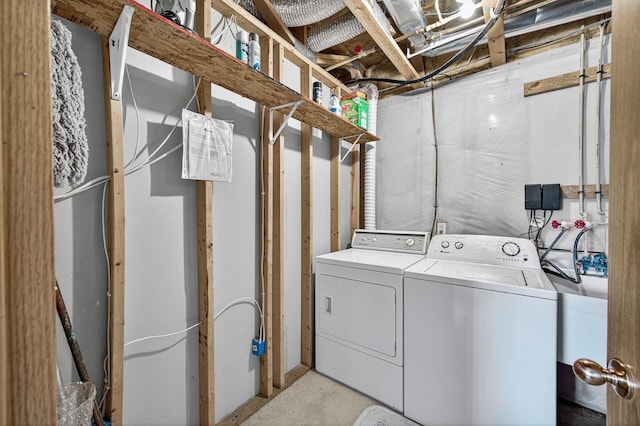7217 92nd Trl N, Brooklyn Park, MN 55445 - laundry area featuring separate washer and dryer