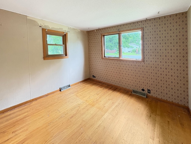 501 8th St, Luck, WI 54853 - photo 8