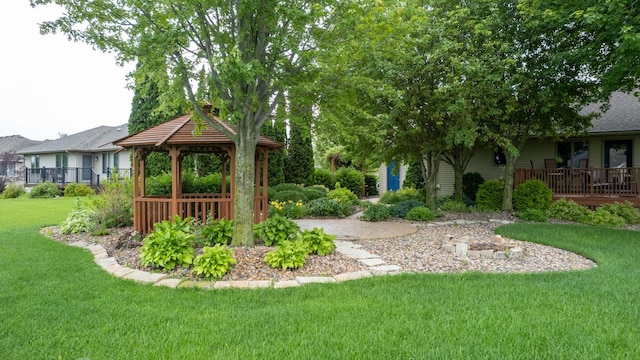 1100 27th St SW, Austin, MN 55912 - view of grassy yard featuring a gazebo