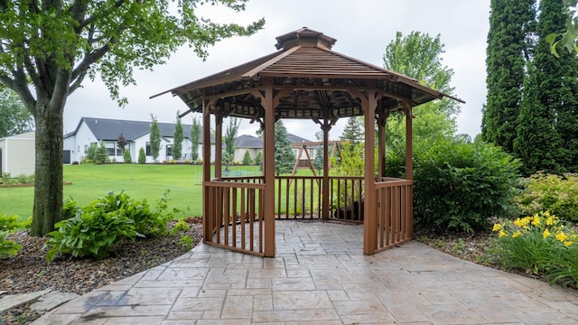 1100 27th St SW, Austin, MN 55912 - view of patio / terrace featuring a gazebo