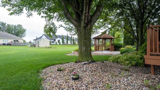 1100 27th St SW, Austin, MN 55912 - view of green lawn with a gazebo