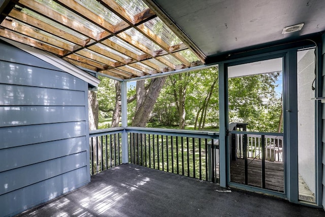 801 Corens Dr, Minnetonka, MN 55305 - view of deck