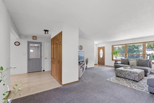 1620 7th St NW, New Brighton, MN 55112 - living area featuring light carpet and baseboards