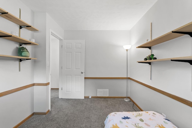 1620 7th St NW, New Brighton, MN 55112 - carpeted bedroom with baseboards