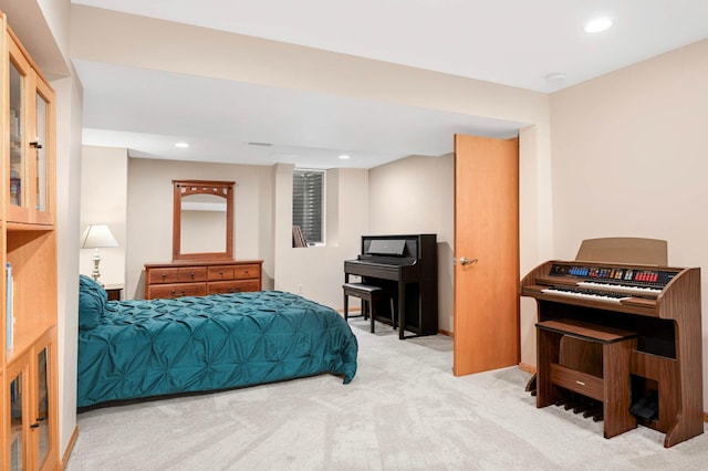 6712 Hillside Ln, Edina, MN 55439 - carpeted bedroom with recessed lighting and baseboards