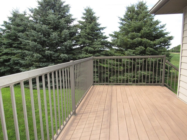 316 8th St NE, Fulda, MN 56131 - deck with a yard