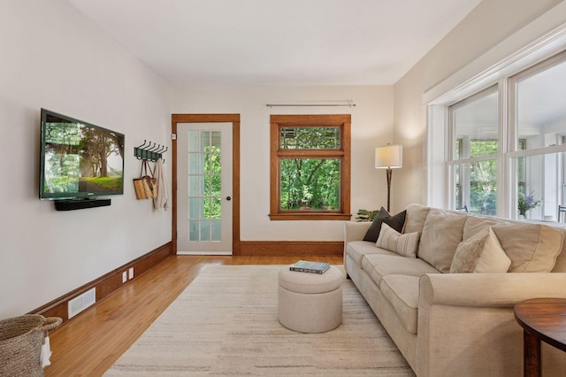 525 Minnehaha Pkwy, Minneapolis, MN 55419 - photo 2
