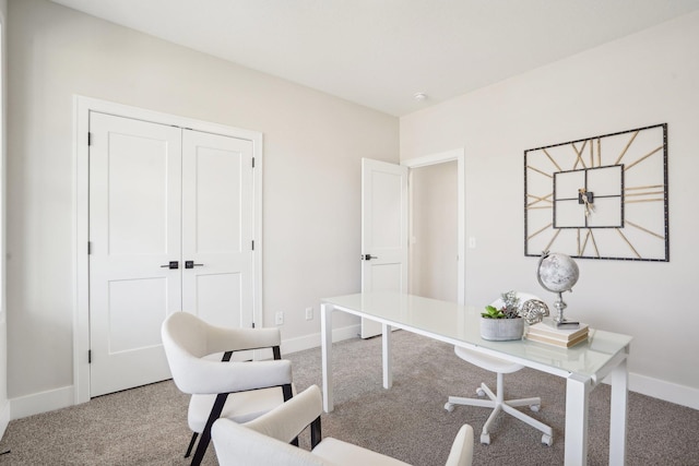 14147 77th Ln NE, Otsego, MN 55330 - home office with light carpet and baseboards