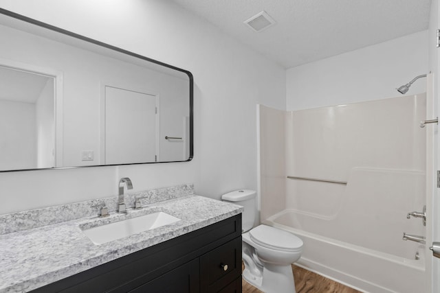 14377 Chestnut Dr, Eden Prairie, MN 55347 - photo 21
