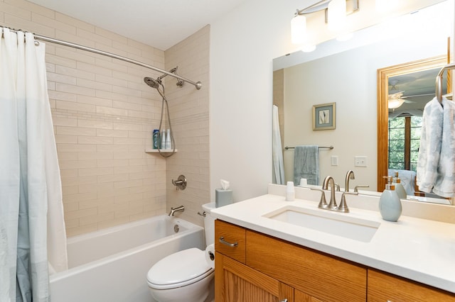 160 River Bluff Pl NW, Cascade Twp, MN 55901 - bathroom with shower / tub combo with curtain and vanity