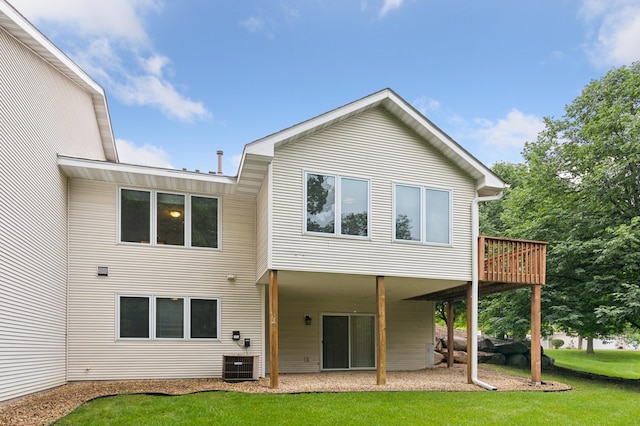 3406 Eagan Oaks Ct, Eagan, MN 55123 - back of house with a yard and a wooden deck