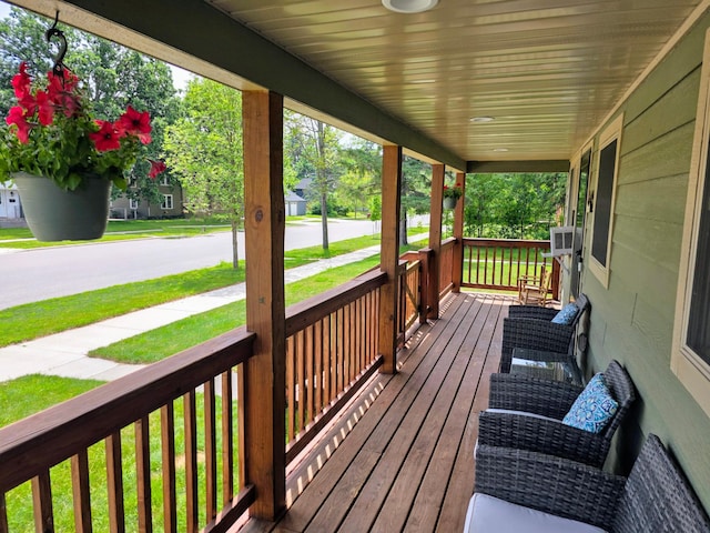 825 2nd Ave, Grand Rapids, MN 55744 - view of porch