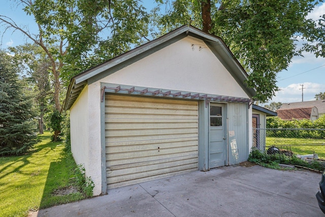 116 3rd Ave SE, Osseo, MN 55369 - view of garage