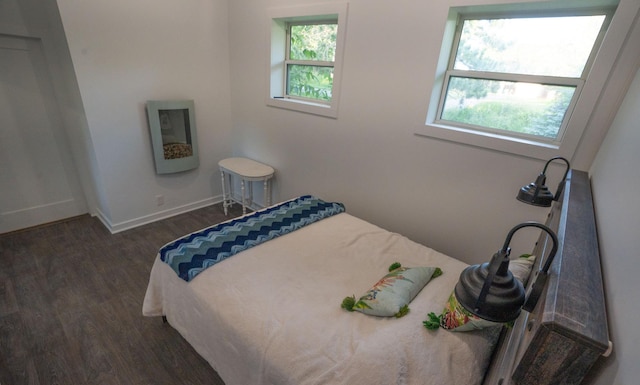 1650 Gunn Rd, Grand Rapids, MN 55744 - bedroom with wood finished floors and baseboards