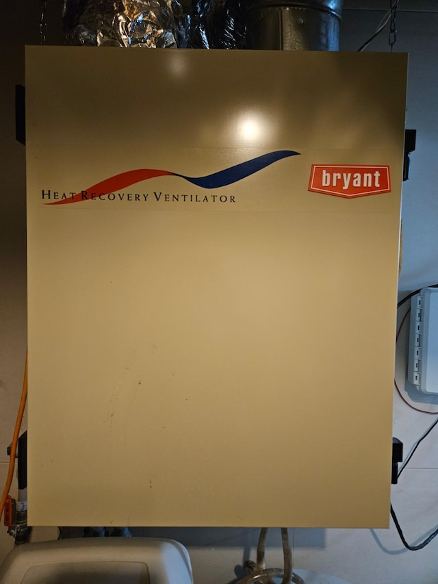 1504 4th St NE, Willmar, MN 56201 - detailed view of water heater