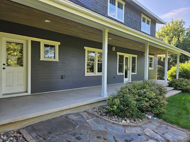 1504 4th St NE, Willmar, MN 56201 - view of exterior entry featuring covered porch