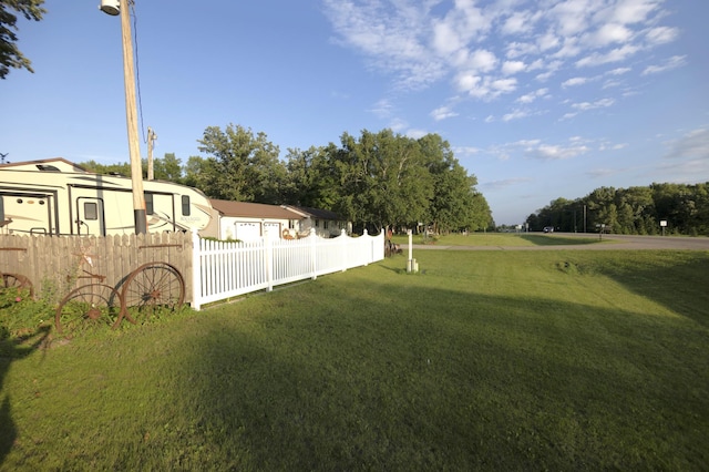 39070 County Highway 67, Newton Twp, MN 56567 - view of yard