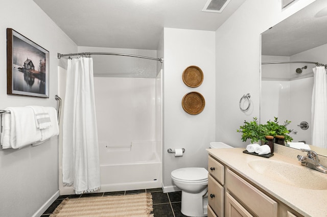 1126 Mesaba Ave Unit 118, Duluth, MN 55811 - full bath featuring vanity, shower / bath combo with shower curtain, and tile patterned floors