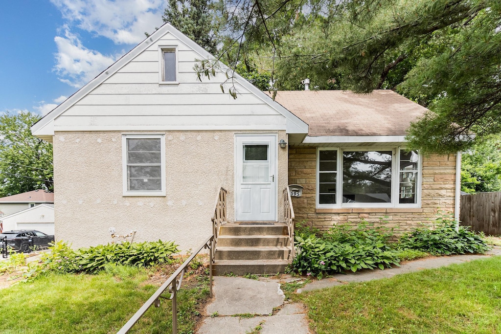 595 California Ave E, Saint Paul, MN 55130 - photo 1