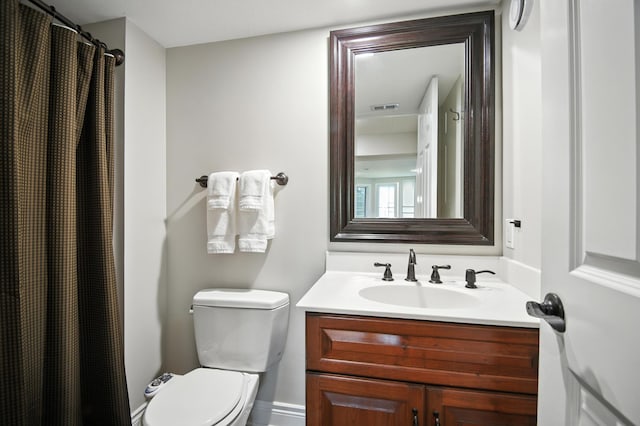 1570 Wood Duck Ln NE, Owatonna, MN 55060 - bathroom featuring vanity and a shower with shower curtain