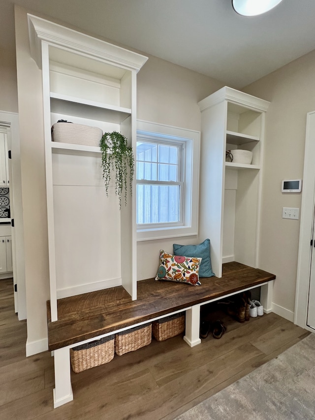 7591 255th St, Wyoming, MN 55092 - mudroom with wood finished floors and baseboards