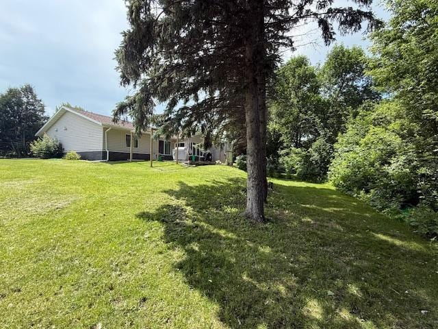 625 Meeker Ct NW, Evansville, MN 56326 - view of green lawn