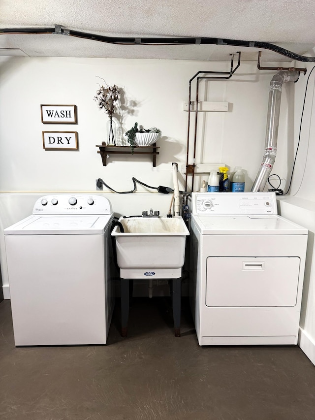 1575 Wayzata Blvd Unit A, Long Lake, MN 55356 - laundry area with washer and clothes dryer