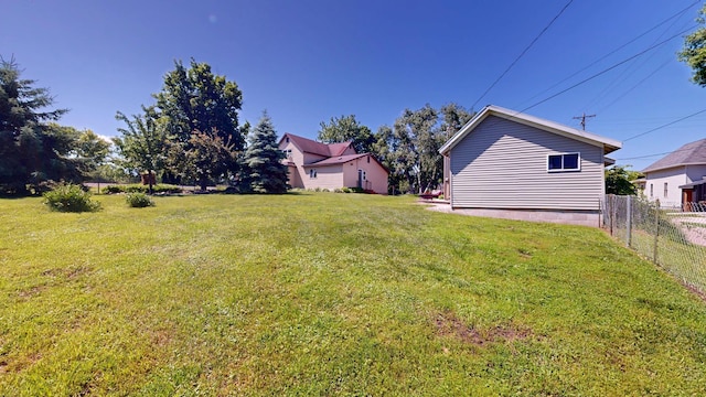410 Atlantic Ave W, Grove City, MN 56243 - view of yard