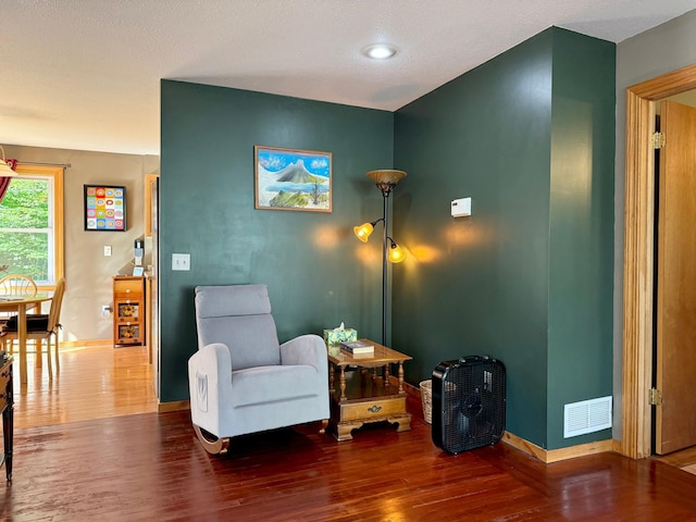 18611 327th Ave, Isle, MN 56342 - sitting room featuring wood finished floors and baseboards