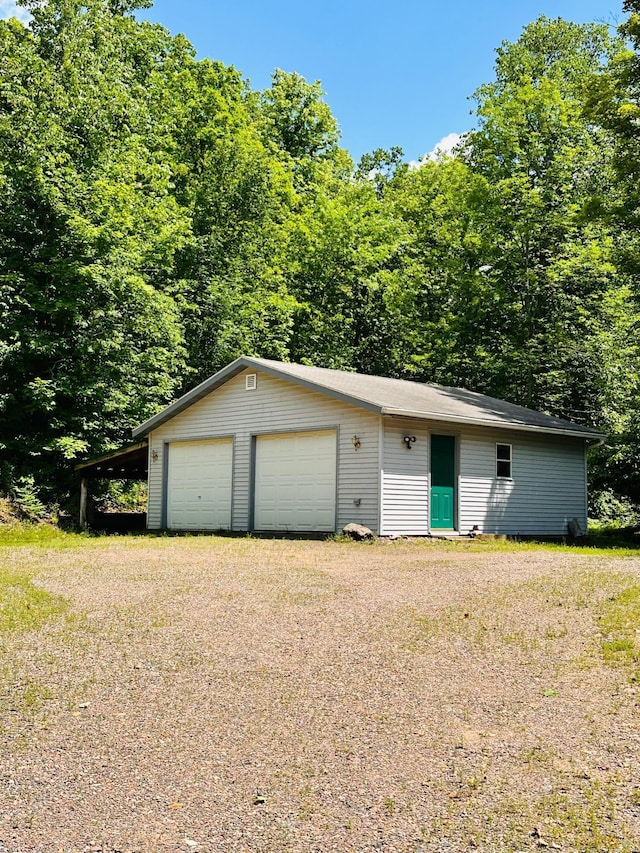1414 E Shore Dr, Edgewater, WI 54817 - garage featuring a detached garage