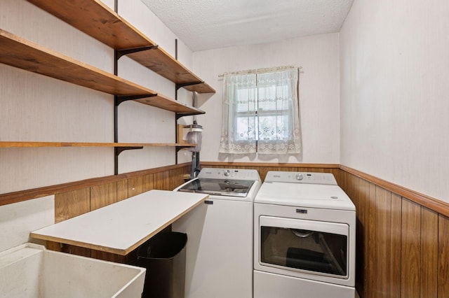 29908 108th St NW, Baldwin Twp, MN 55371 - laundry room featuring independent washer and dryer and a textured ceiling