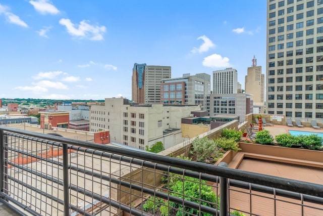 66 9th St E Unit 1315, Saint Paul, MN 55101 - balcony featuring a city view