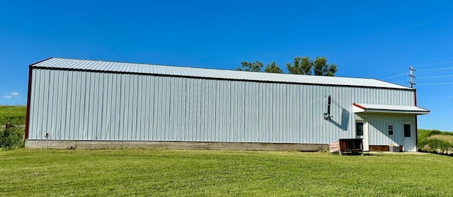 1555 US Highway 75, Lake Benton Twp, MN 56149 - view of pole building featuring a yard