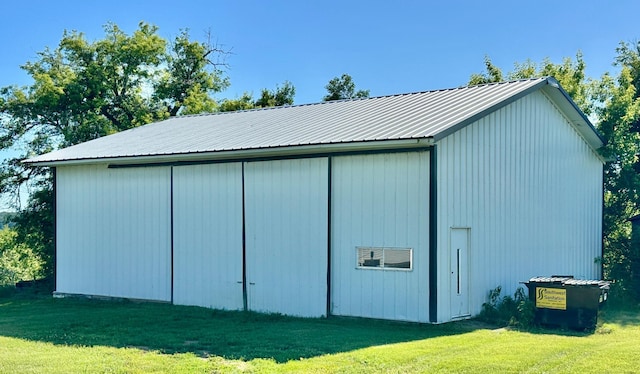 1555 US Highway 75, Lake Benton Twp, MN 56149 - view of pole building with a lawn