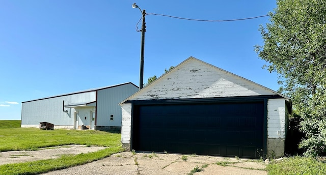 1555 US Highway 75, Lake Benton Twp, MN 56149 - view of detached garage