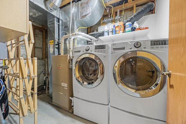 817 16th Avenue Ct W, West Fargo, ND 58078 - laundry area featuring washing machine and dryer