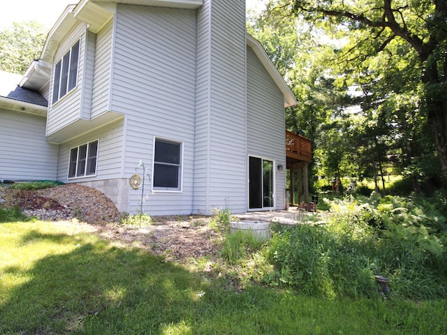 237 Plainview Dr, Troy Twp, WI 54022 - back of house with a deck