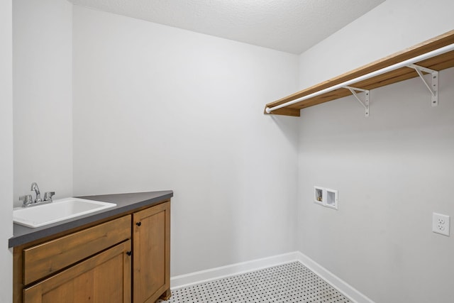 14221 Aspen Ave, Rosemount, MN 55068 - washroom featuring washer hookup and a sink
