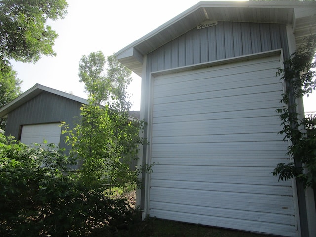 32468 County Highway 27, Elizabeth Twp, MN 56534 - view of garage